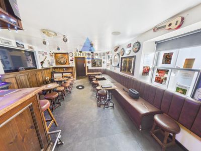 Property Image for Albert Bar, 48 Market Street, Montrose, Angus, DD10 8RD