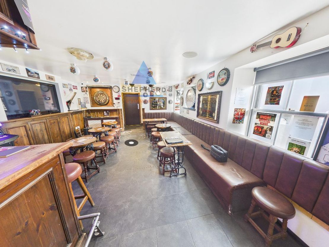 Albert Bar, 48 Market Street, Montrose, Angus, DD10 8RD