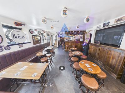 Property Image for Albert Bar, 48 Market Street, Montrose, Angus, DD10 8RD