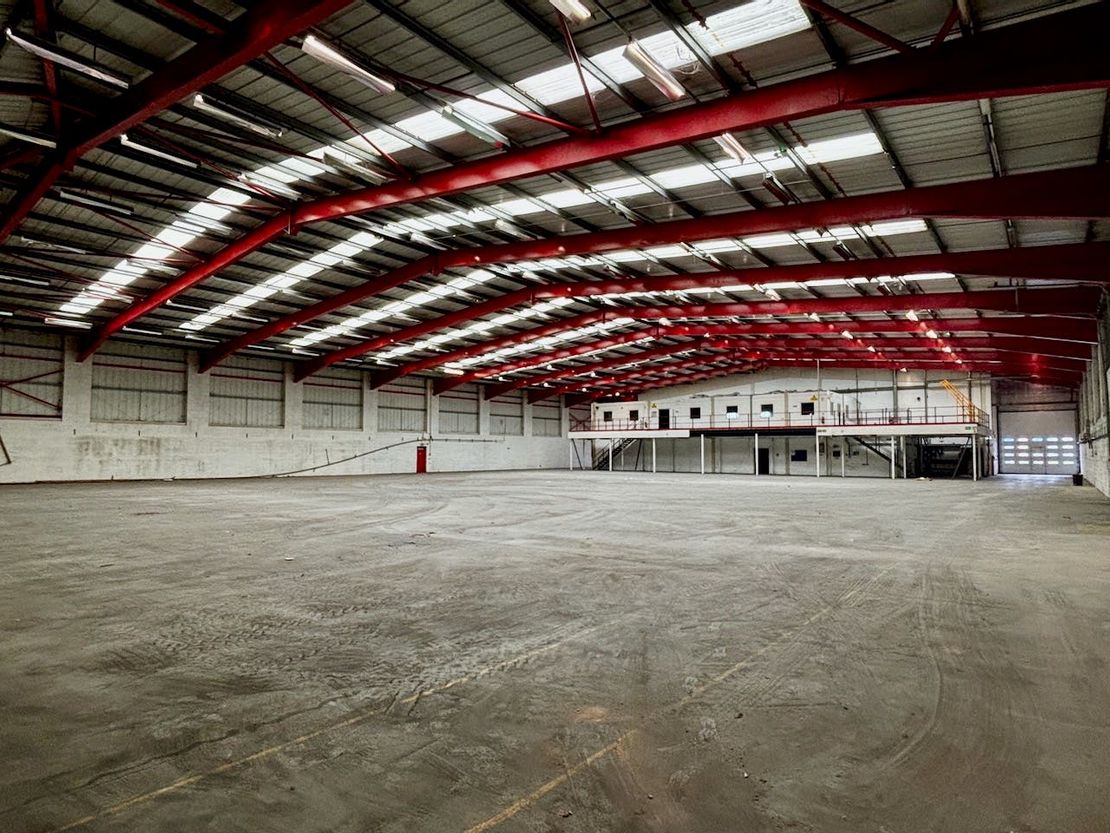 Unit 12 St Martins Way, Bedford, MK42 0LF