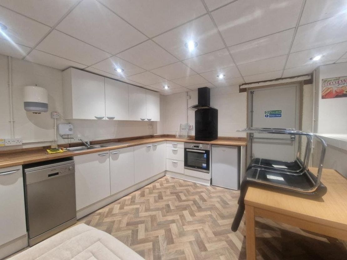 16 Murrell Green Business Park, London Road, Hook, RG27 9GR