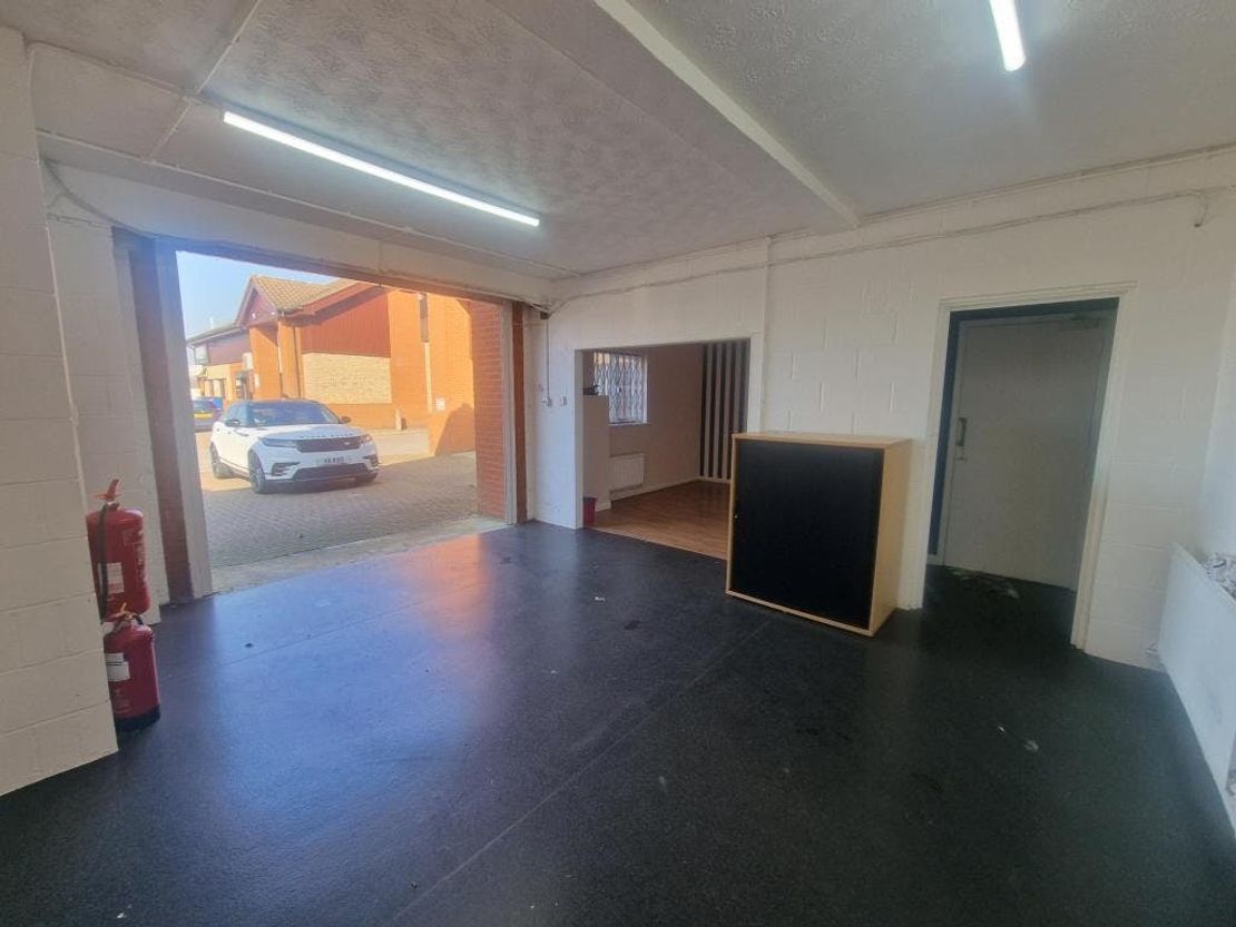 16 Murrell Green Business Park, London Road, Hook, RG27 9GR