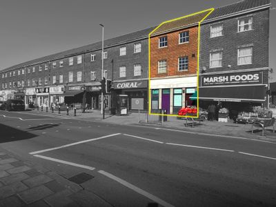 Property Image for 11 Nursery Parade, Luton, LU3 2QP