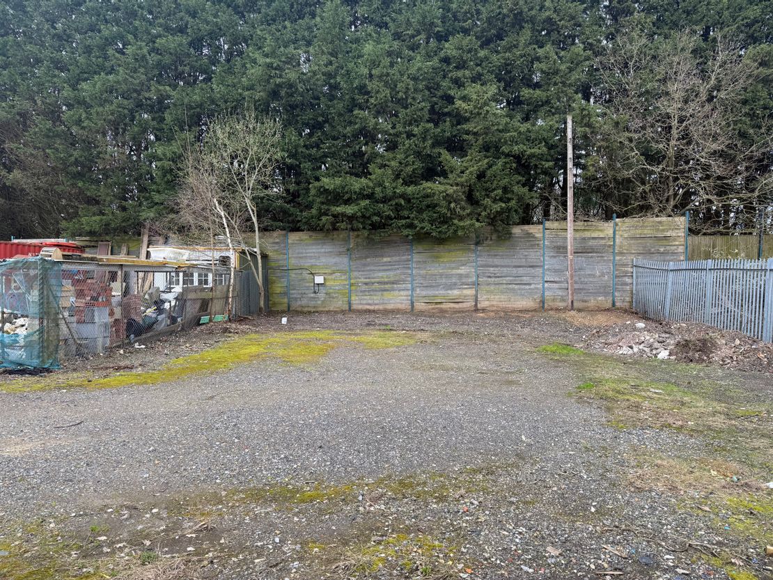 12 Compounds, Ditchling Common, Ditchling, Hassocks, East Sussex, BN6 8SG