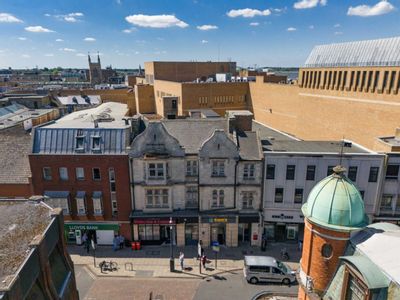 Property Image for 33A and 33B Westgate, Peterborough, Peterborough, Lincolnshire, PE1 1PZ