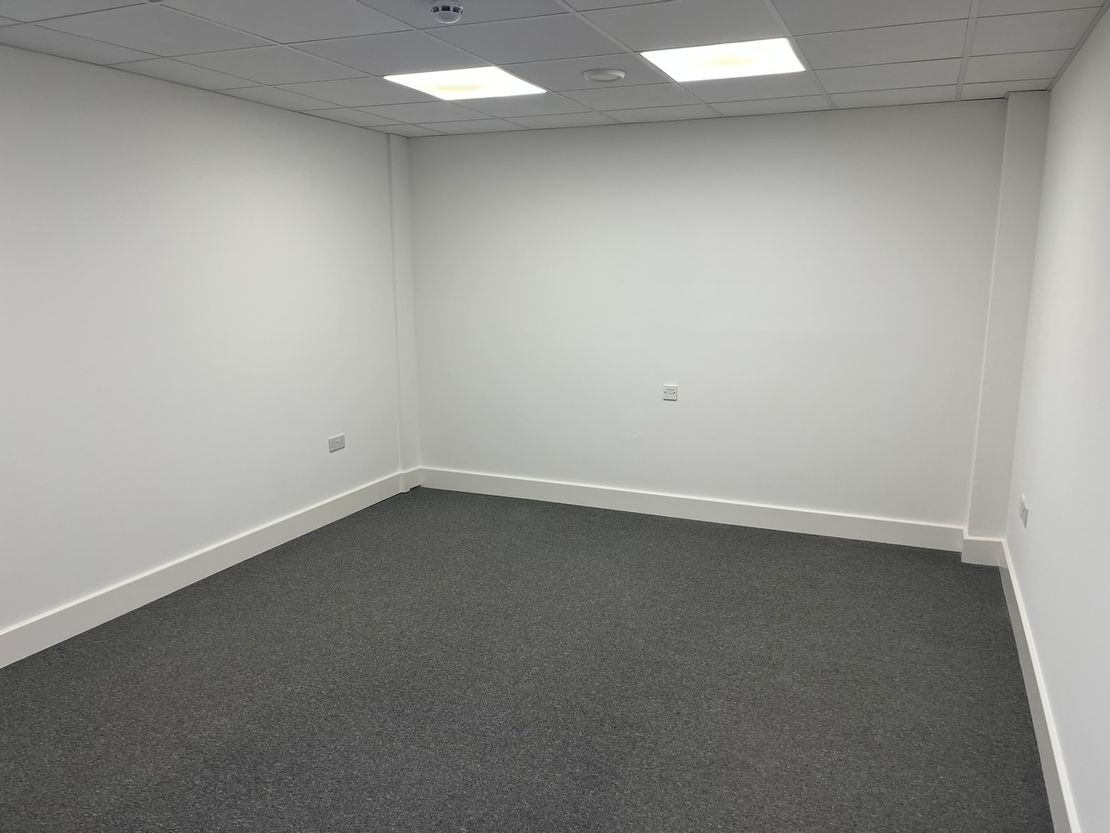 Unit 3 Fernacre Business Park, Budds Lane, Romsey, Hampshire, SO51 0HA