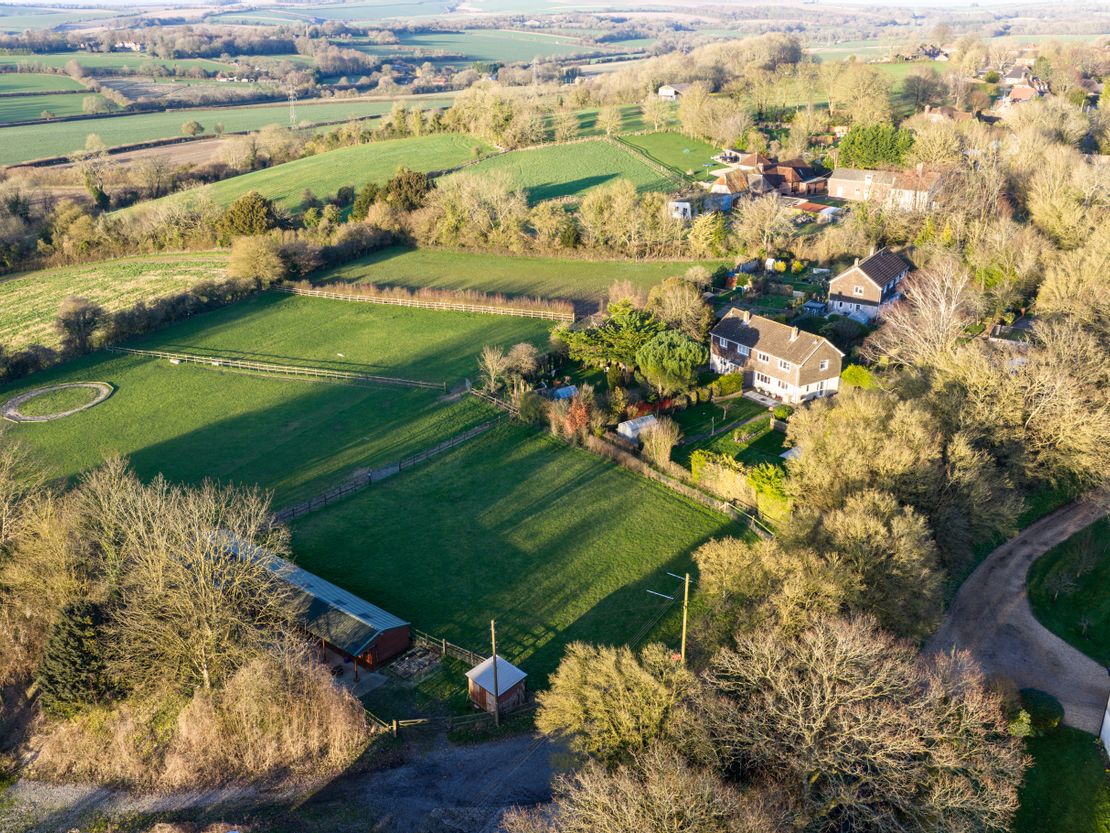Whites Hill Farm, Whites Hill, Owslebury, Winchester, Hampshire, SO21 1LT
