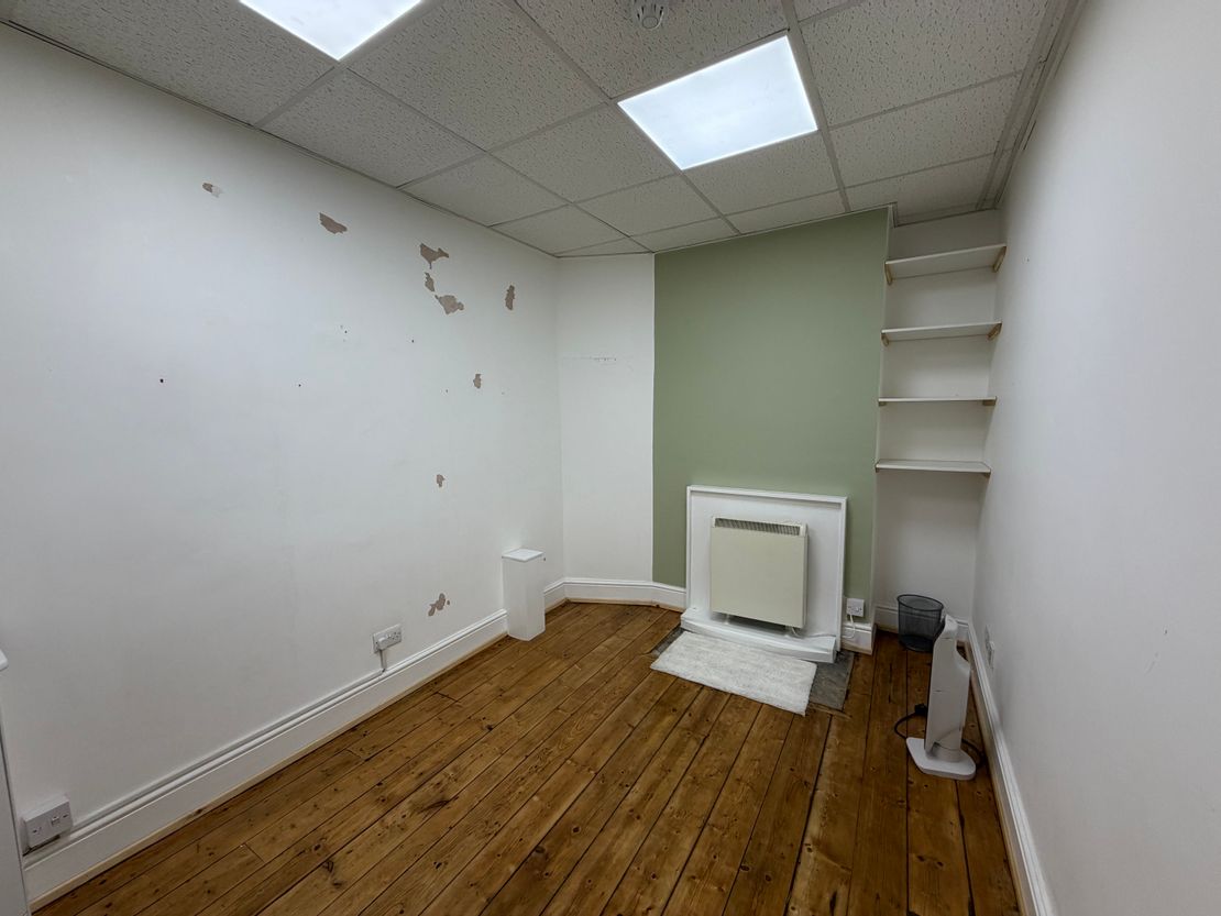15 & 15a Wood Street, Wakefield, WF1 2EL