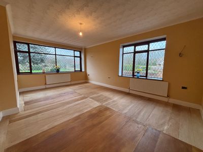 Property Image for Kinza House, 396 Aberford Road, Stanley, WF3 4PQ