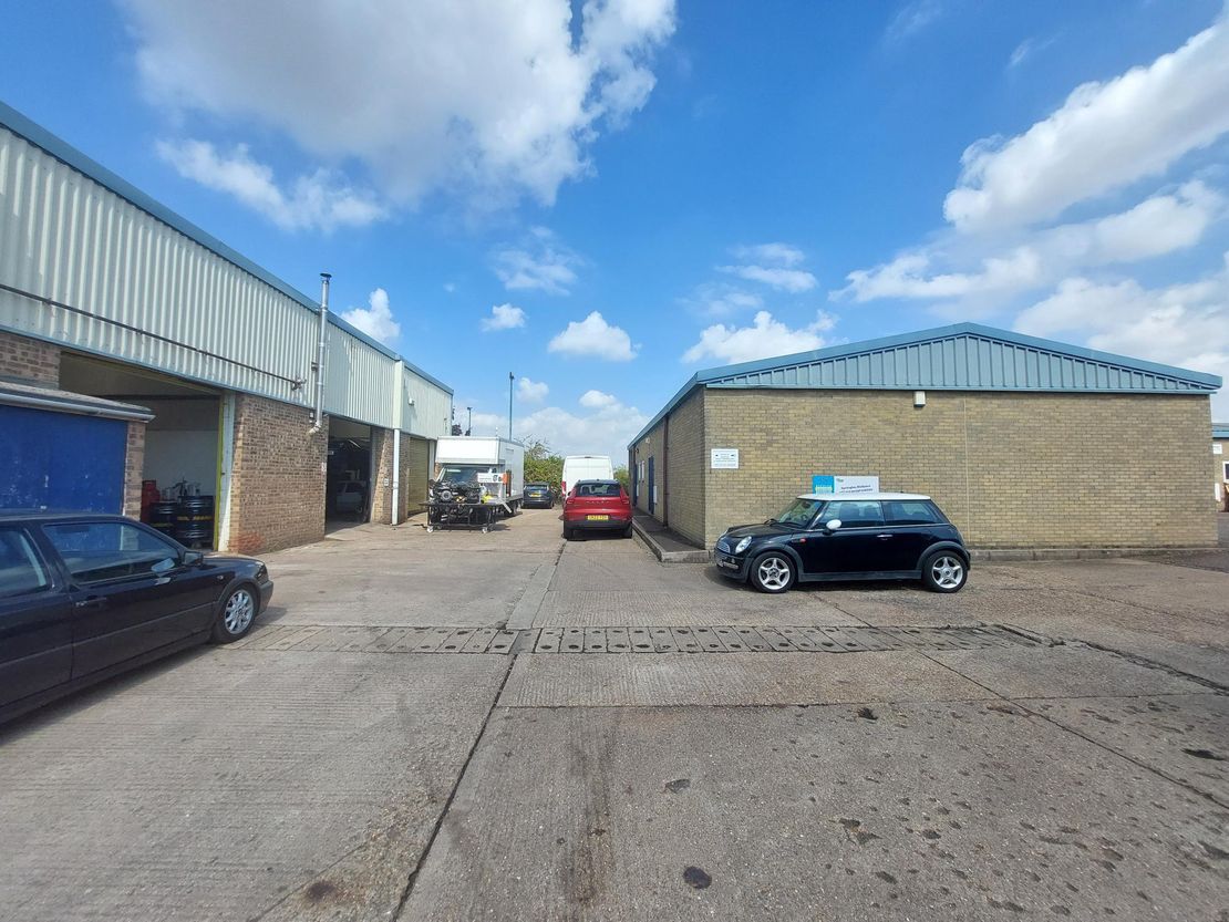 Middlefield Industrial Estate, Tyne Road, Sandy, Bedfordshire, SG19 1SA