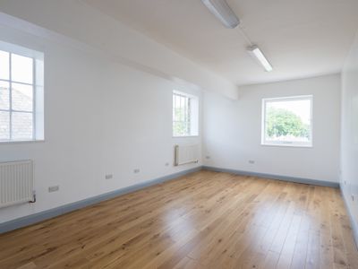 Property Image for Camberwell Business Centre, 99-103 Lomond Grove, London, Greater London, SE5 7HN