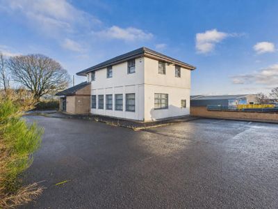 Property Image for 63 Black Street, Airdrie, North Lanarkshire, ML6 6LU