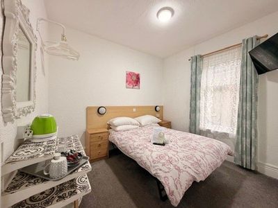 Property Image for Granville Hotel, 12 Station Road, Blackpool, FY4