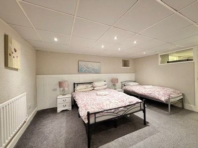 Property Image for Granville Hotel, 12 Station Road, Blackpool, FY4