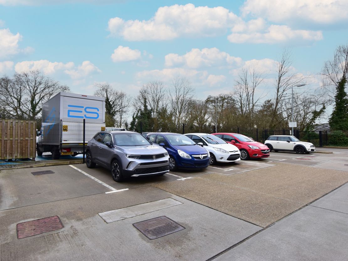 Units I & J, Caxton court, Caxton Way, Watford WD18 8RH