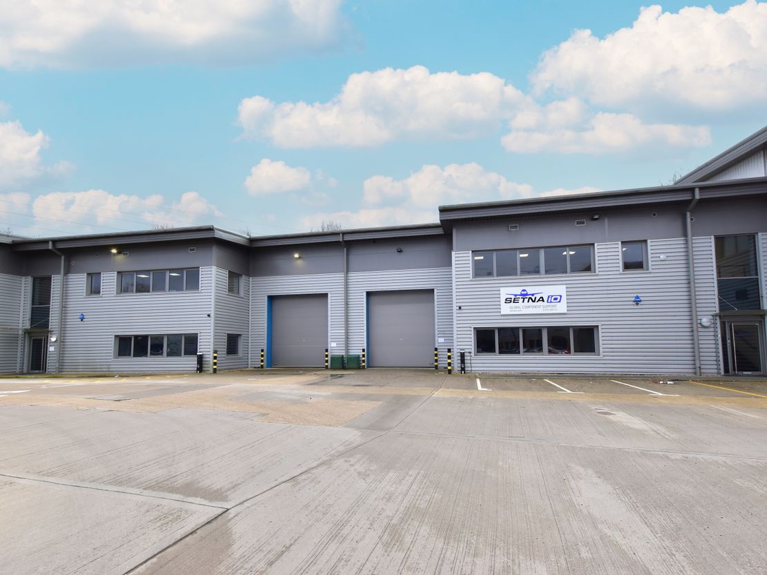 Units I & J, Caxton court, Caxton Way, Watford WD18 8RH