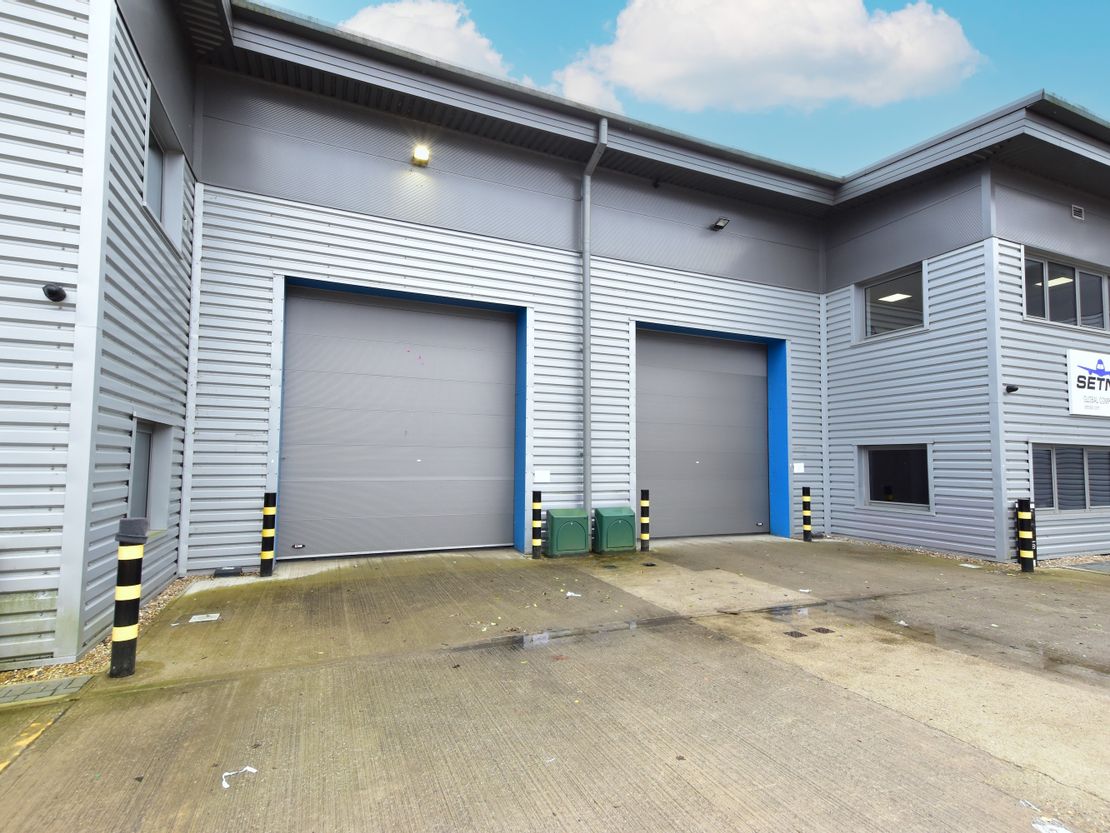 Units I & J, Caxton court, Caxton Way, Watford WD18 8RH