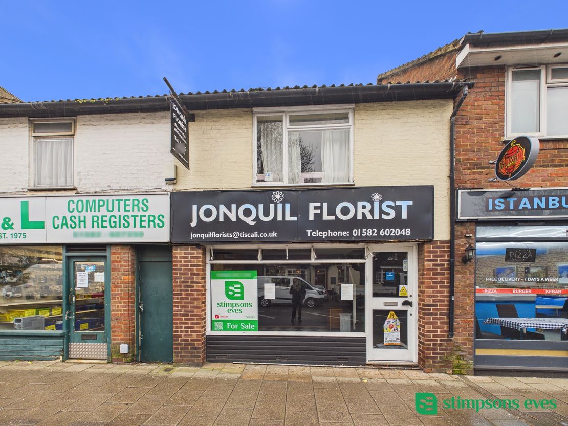 56 West Street, Dunstable, Bedfordshire, LU6 1TA