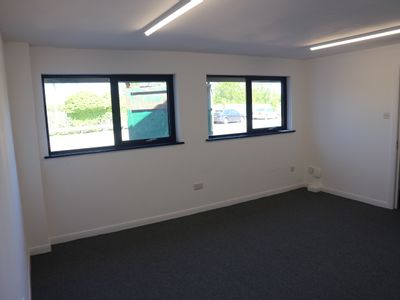 Property Image for Unit 7 Gresham Way, Reading RG30 6AW