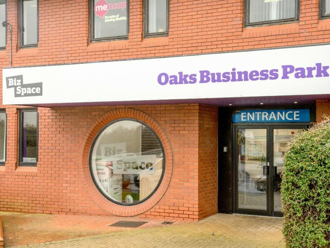 Oaks Business Park, Oaks Lane, Kendray, Barnsley, South Yorkshire, S71 1HT