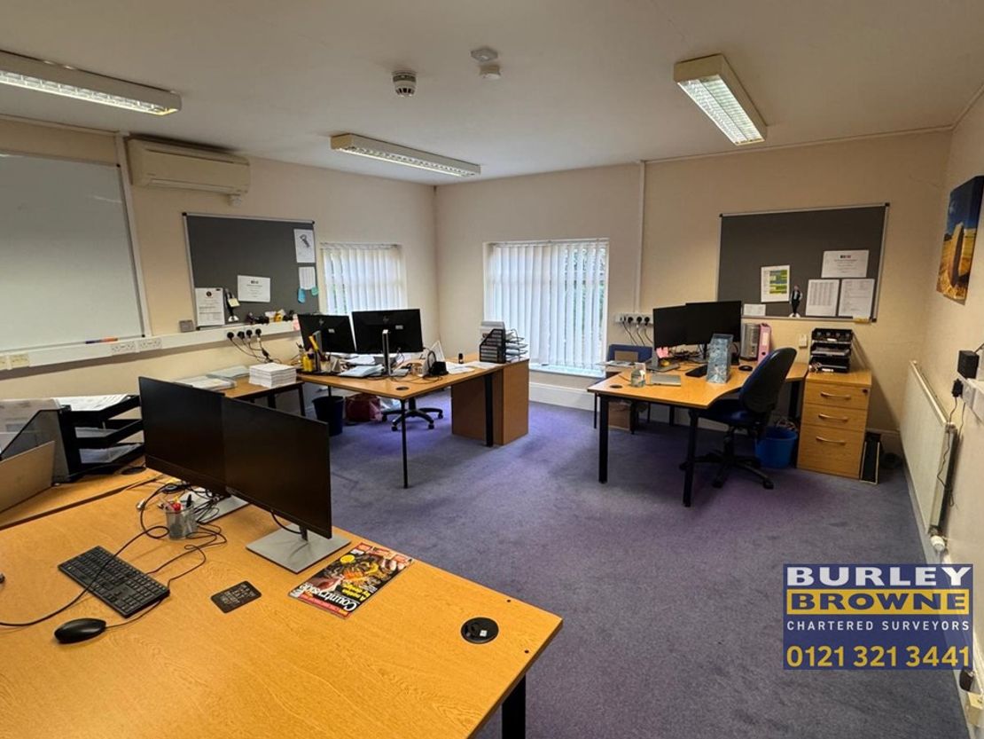 Agriculture House, The Common, Langley Burrell, Chippenham, Wiltshire, SN15 4LQ