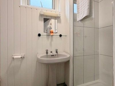 Property Image for Danescourt Hotel, 10 Station Road, Blackpool, FY4