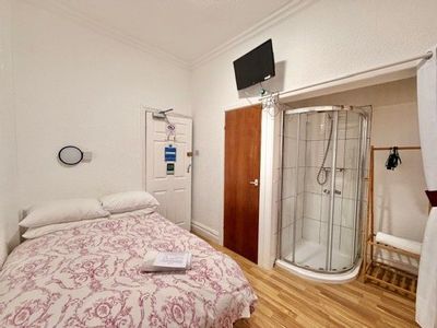 Property Image for Danescourt Hotel, 10 Station Road, Blackpool, FY4