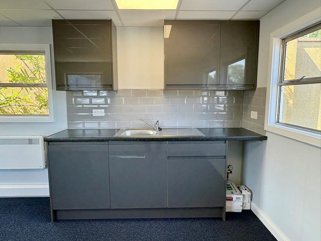 Cabin Office, Shepperton Marina, Felix Lane, Shepperton, TW17 8NS