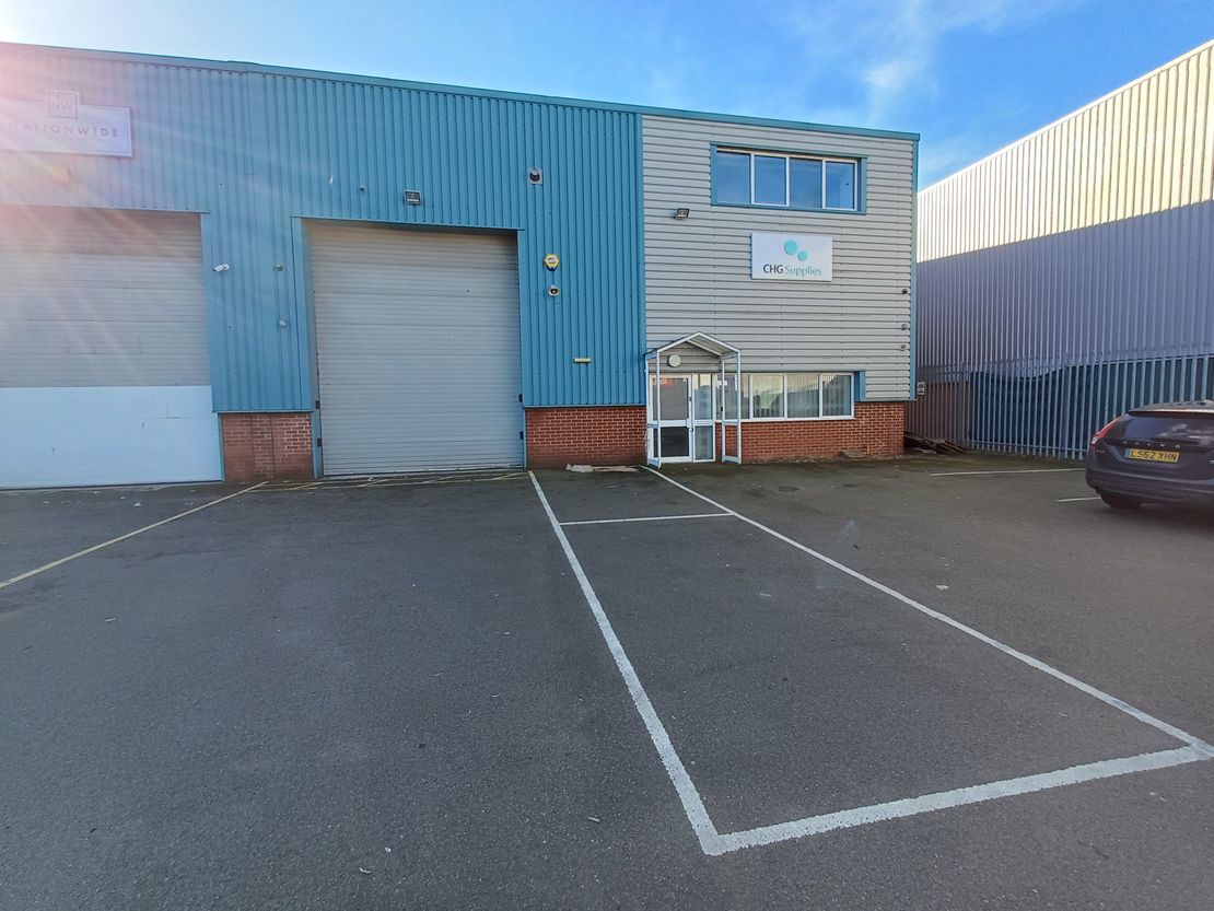 12 Heron Business Park, Eastman Way, Hemel Hempstead Industrial Estate, Hemel Hempstead, Hertfordshire, HP2 7FW