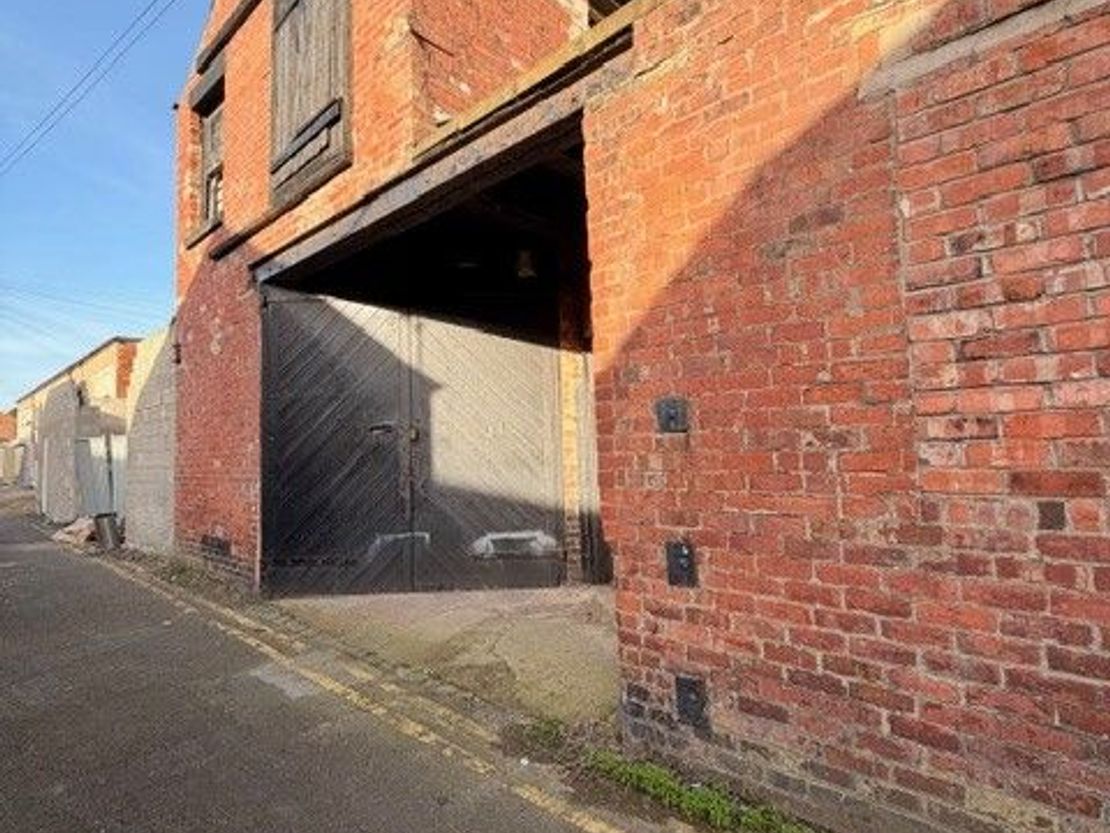 19 Regent Road East , Blackpool, FY1