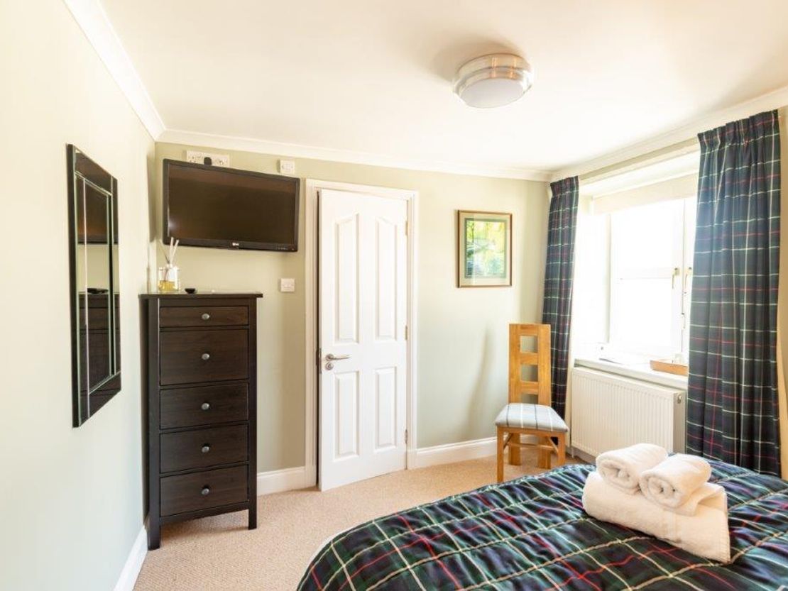 Peatzeria & Tarbert House, 22, Shore Street, Bowmore, Isle of Islay, PA43 7LB
