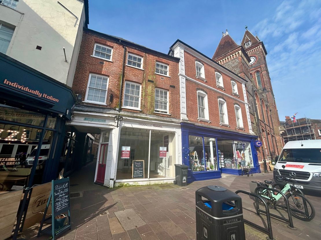 Ground Floor, 27 Market Place, Newbury, West Berkshire, RG14 5AA
