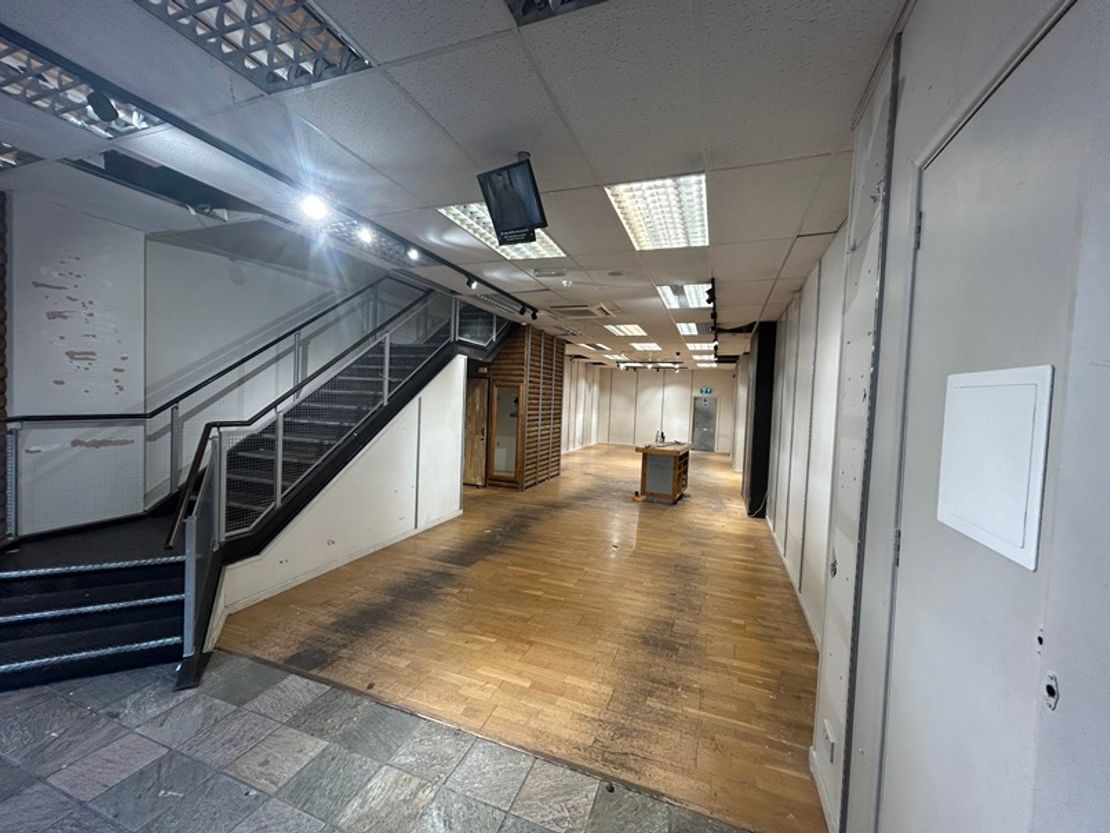 Unit 3, 27 The Parade, Leamington Spa, Warwickshire, CV32 4DE