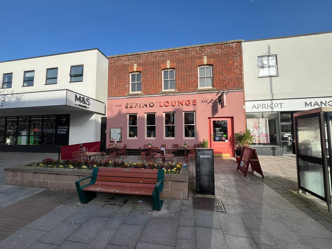 87 Station Road, New Milton, Hampshire, BH25 6JD