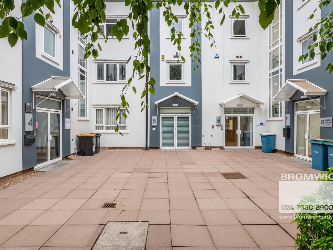 Ground Floor, Unit 5, Charles Court, Warwick, CV34 5LZ