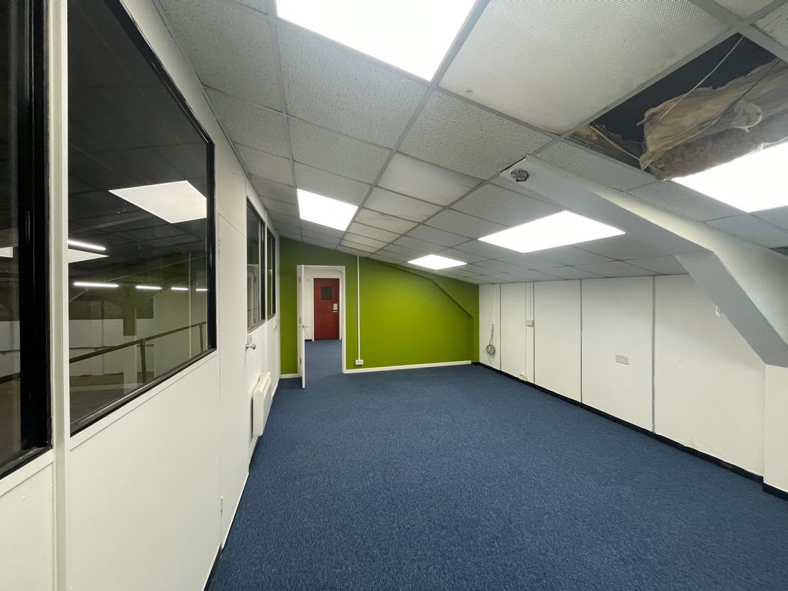 Unit 3 Ayres Yard Station Rd, Wallingford OX10 0JZ