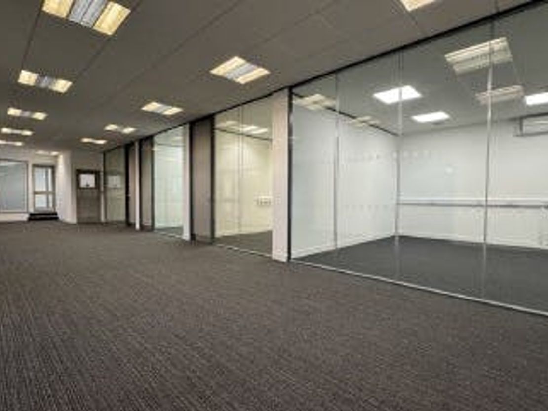 Unit E, Dolphin Industrial Estate, Sunbury-on-Thames, TW16 7HE