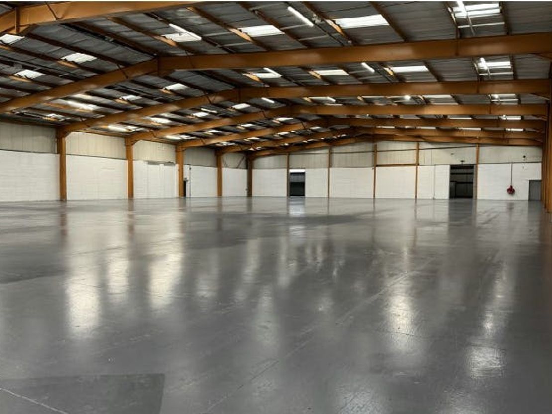 Unit E, Dolphin Industrial Estate, Sunbury-on-Thames, TW16 7HE