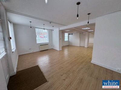 Property Image for Globe House, 55 Calthorpe Street, Banbury, OX16 5EX