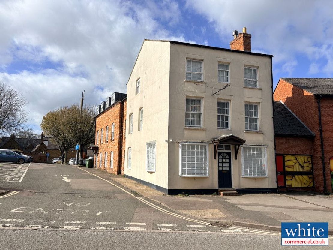 Globe House, 55 Calthorpe Street, Banbury, OX16 5EX