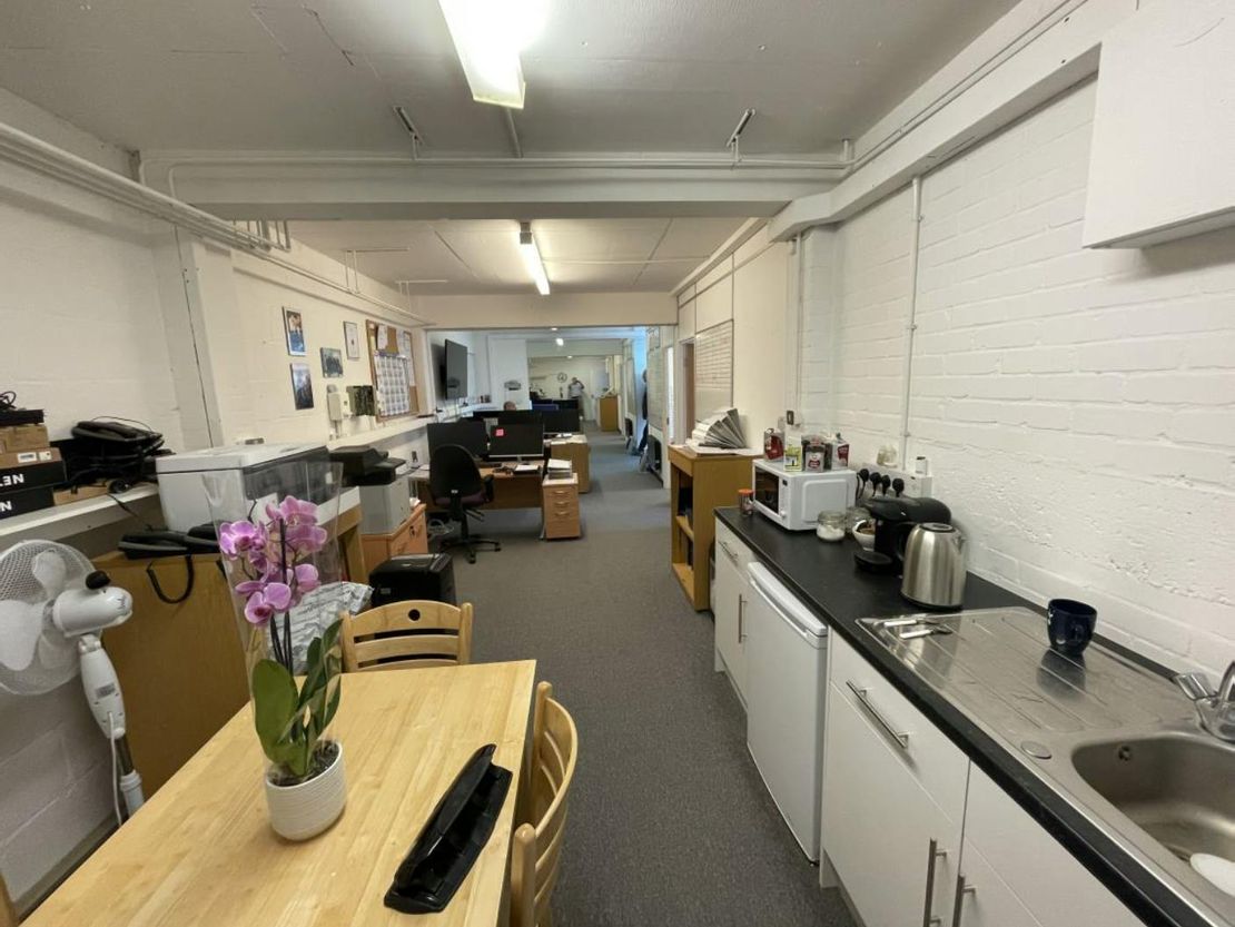 Studio 7 Avondale Business Centre, 55 Fleet Rd, Fleet, GU51 3PJ