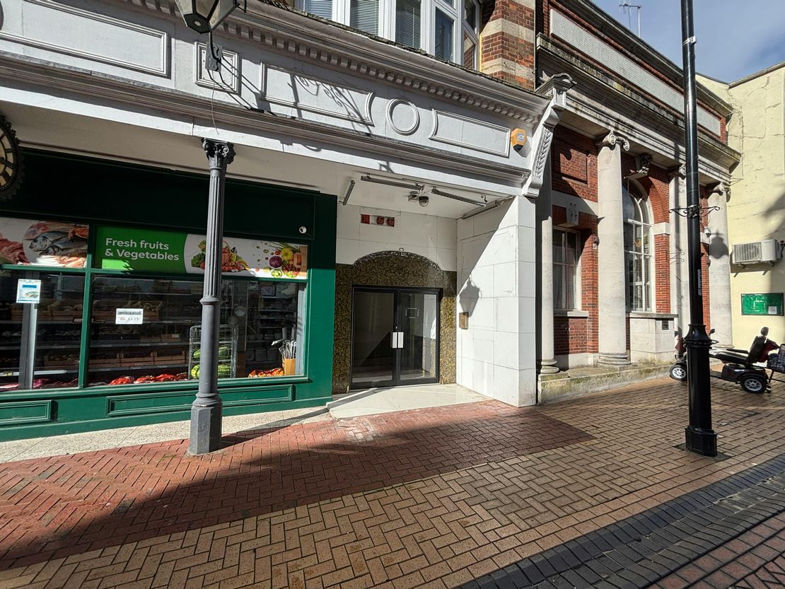20 Winchester Street, Basingstoke, RG21 7DZ