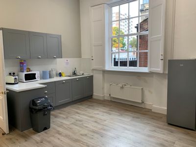 Property Image for Suite 8, 8-10 South Parade, Wakefield, West Yorkshire, WF1 1LR