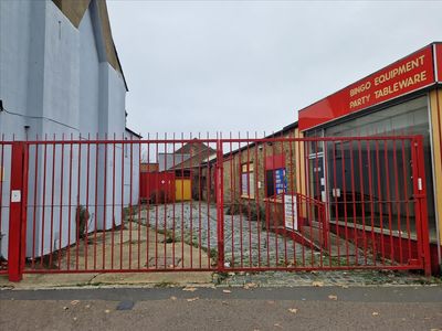 Property Image for 116-122 London Rd, Westcliff-on-Sea, Southend-on-Sea SS1 1PQ, UK