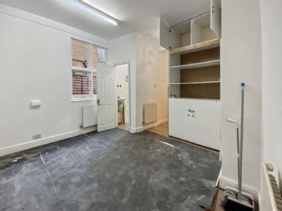 Property Image for 13 Thrale Rd, London SW16 1NS