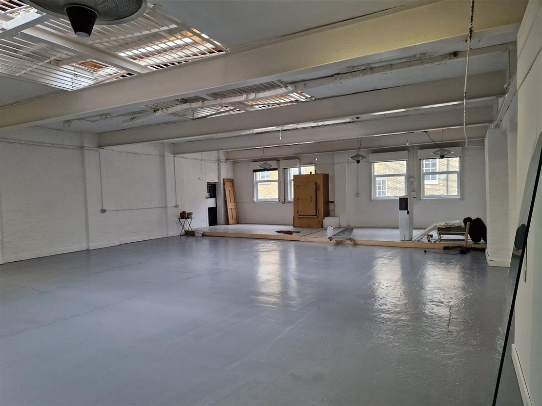 295-297 Haggerston Rd, London E8 4EN
