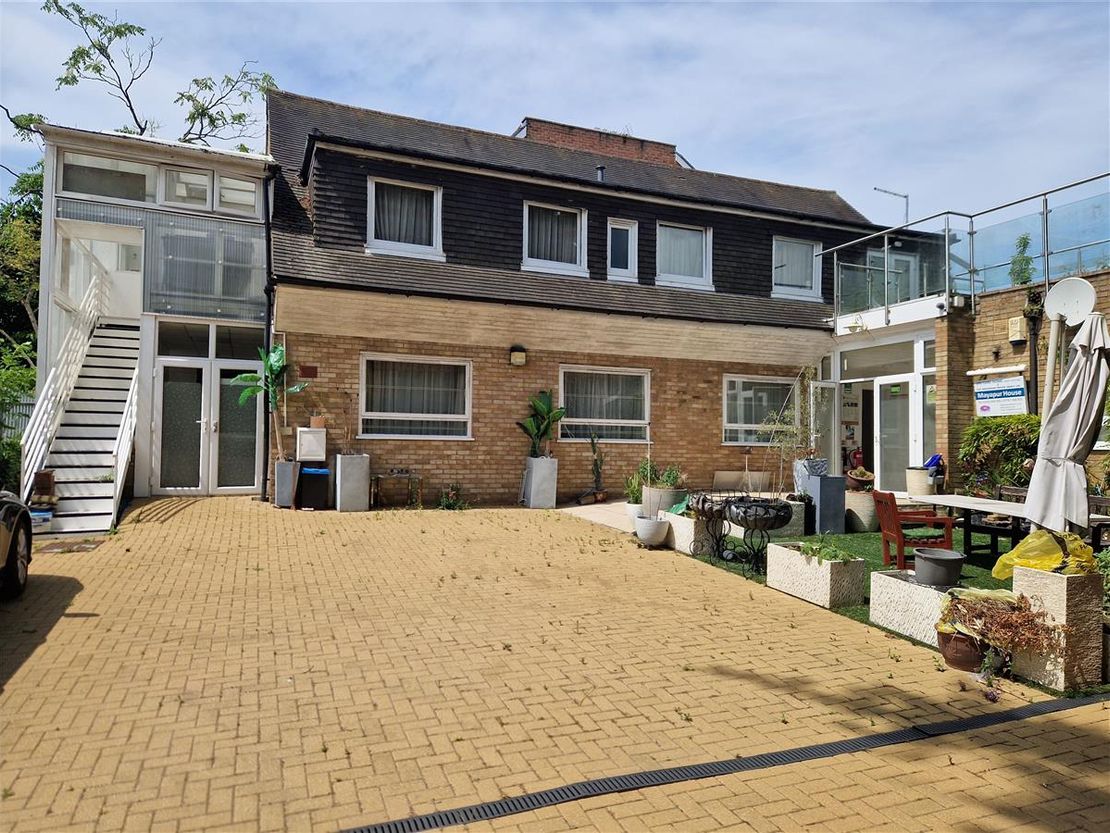 Mayapur House, 2a Station Rd, Radlett WD7 8JX