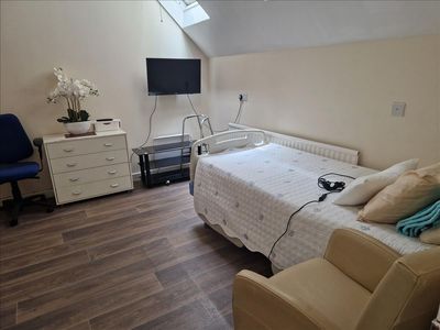 Property Image for Mayapur House, 2a Station Rd, Radlett WD7 8JX