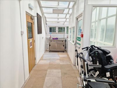 Property Image for Mayapur House, 2a Station Rd, Radlett WD7 8JX