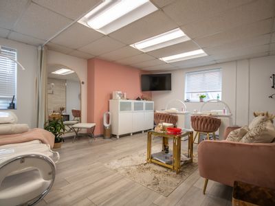 Property Image for Lombard Business Park, 8 Lombard Road, London, Greater London, SW19 3TZ
